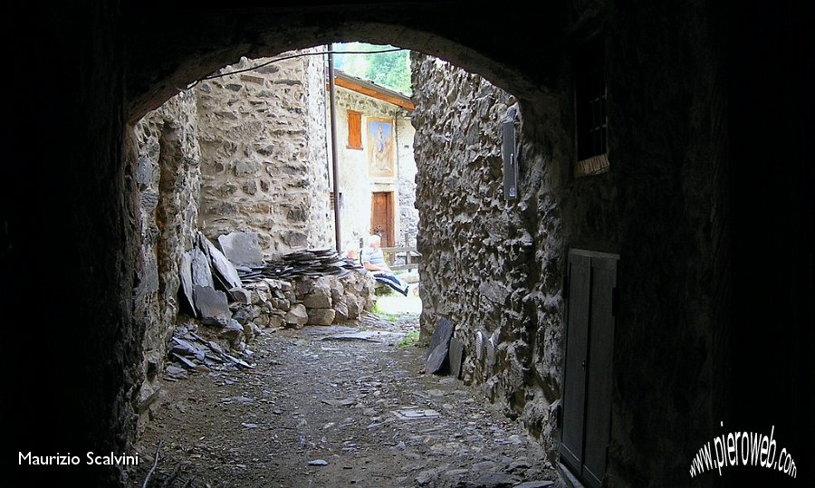 03 Il portico.JPG